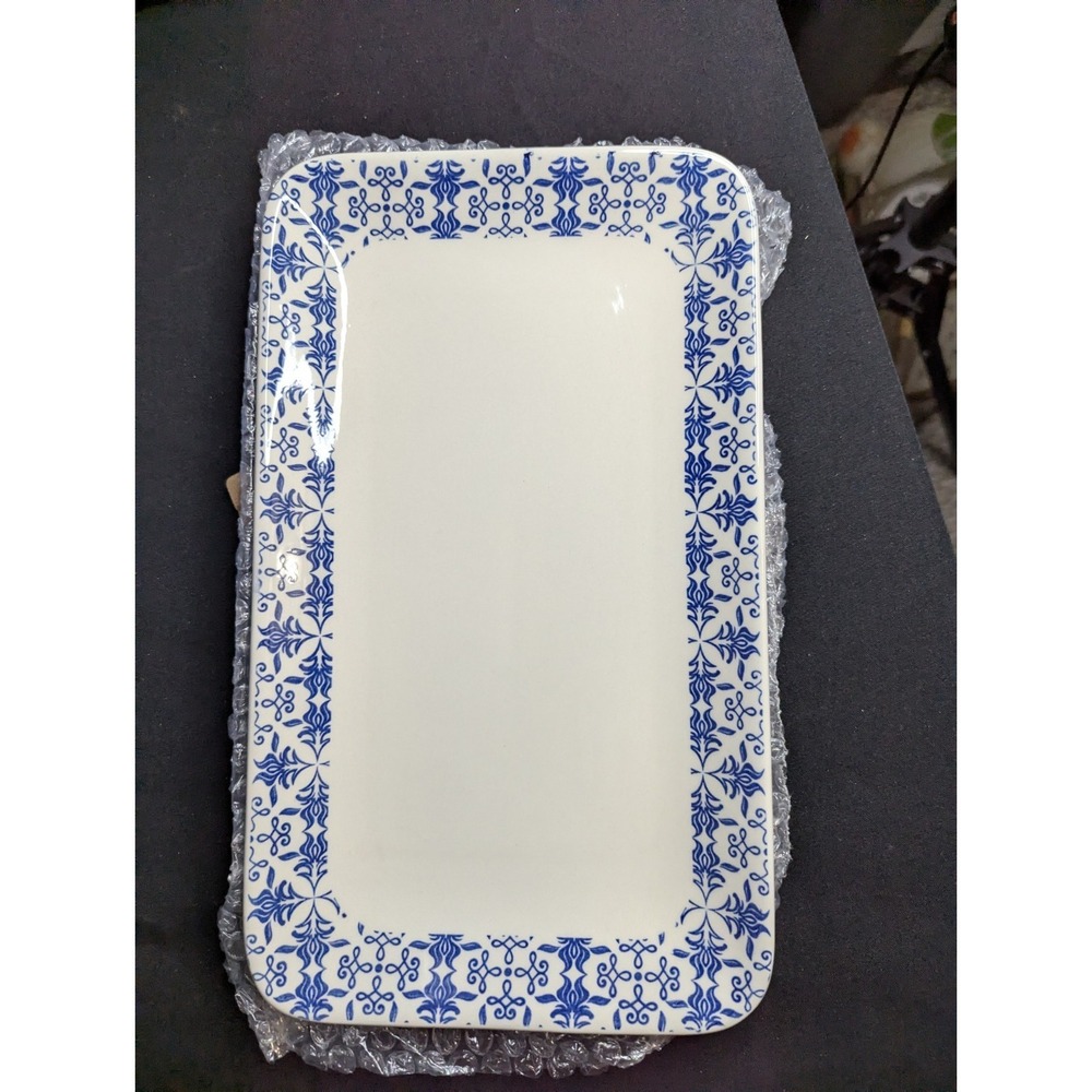 Le Regalo Stoneware Serving Platter Blue white oven microwave freezer safe NEW - Picture 4 of 8
